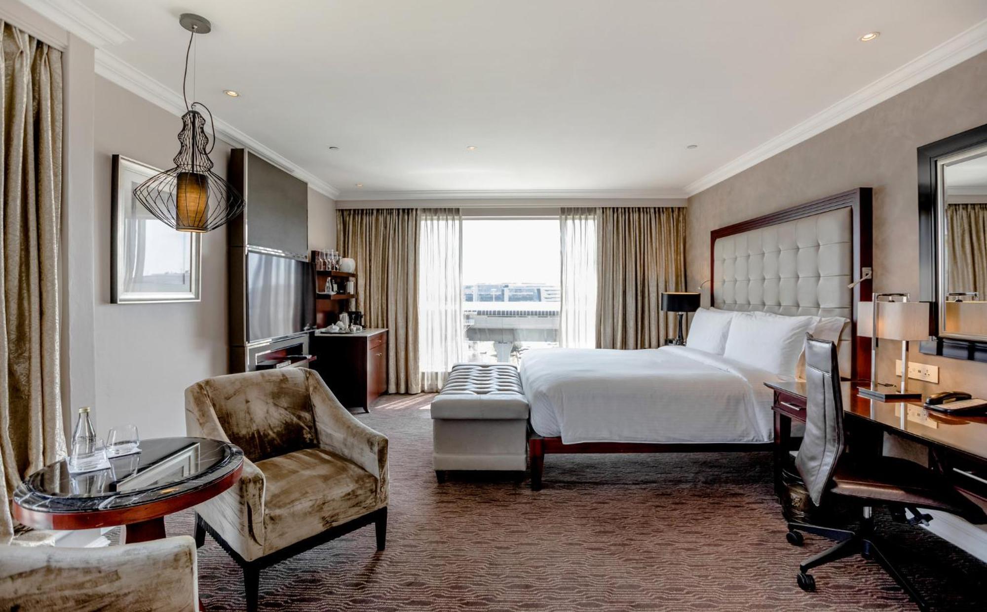 Intercontinental Johannesburg Or Tambo Airport By Ihg 5*